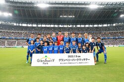 町田vs東京VのJ２頂上決戦「東京クラシック」に観客3万8402人が集結　“応援列車”も話題に