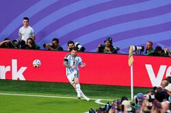 メッシのクロスが「とんでもない軌道」 W杯最多アシストは“曲がって落ちる”衝撃CK「正確すぎる」驚異の精度に称賛
