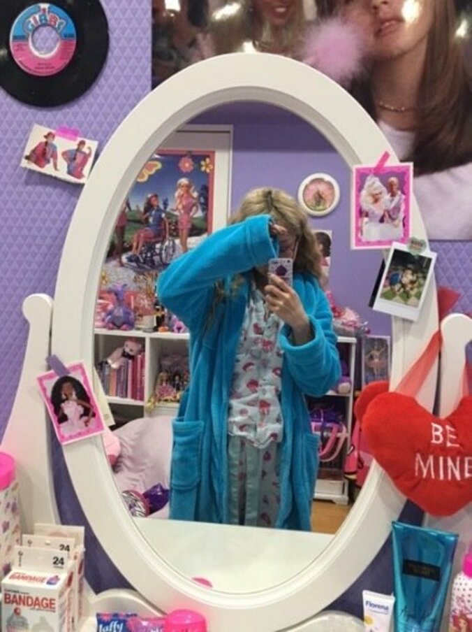 ぺこ、自宅のこだわりインテリアを紹介 「海外の女の子みたい」と反響 1枚目