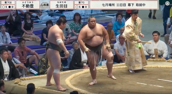 幕下全勝対決でたった2秒の瞬殺劇…完全復活の“連勝キラー”、驚異の電車道に「レベチ」「格が違った」ファン騒然 4枚目