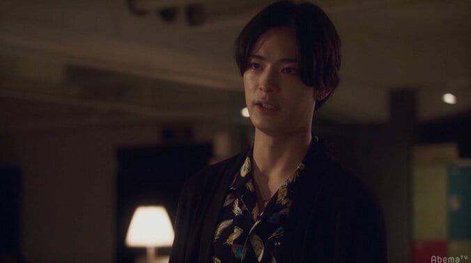 暴行事件で芸能界引退の危機…ピンチを乗り越えるための奇策は「17Live（イチナナ）」謝罪会見 6枚目