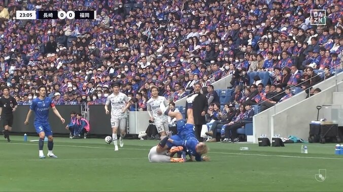 【映像】ほぼ垂直落下で脳天打ち付けの危険シーン