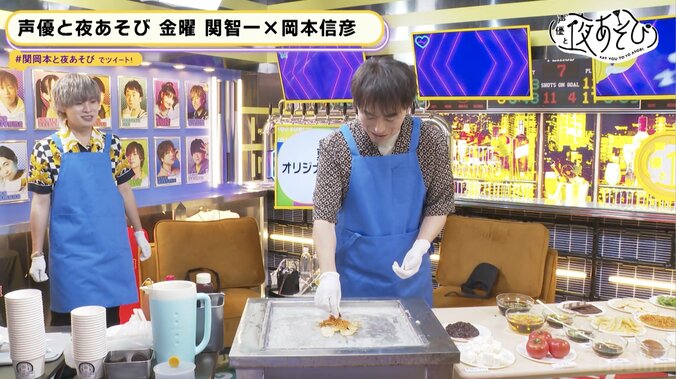 関智一＆岡本信彦、初の“ロールアイス”作りで大苦戦！？【声優と夜あそび】 4枚目