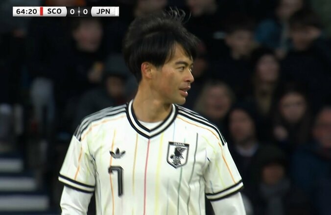 【写真・画像】「W杯に呼んでくれ」“異色のFW”塩貝健人、日本代表デビュー戦で即アシスト！伊東純也の決勝点を生んだ“極上タッチ”にSNS沸騰「引っ張られながらよく落とした」　1枚目