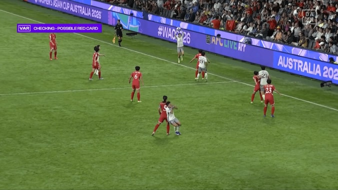 問題シーンはVAR確認も入ったが…