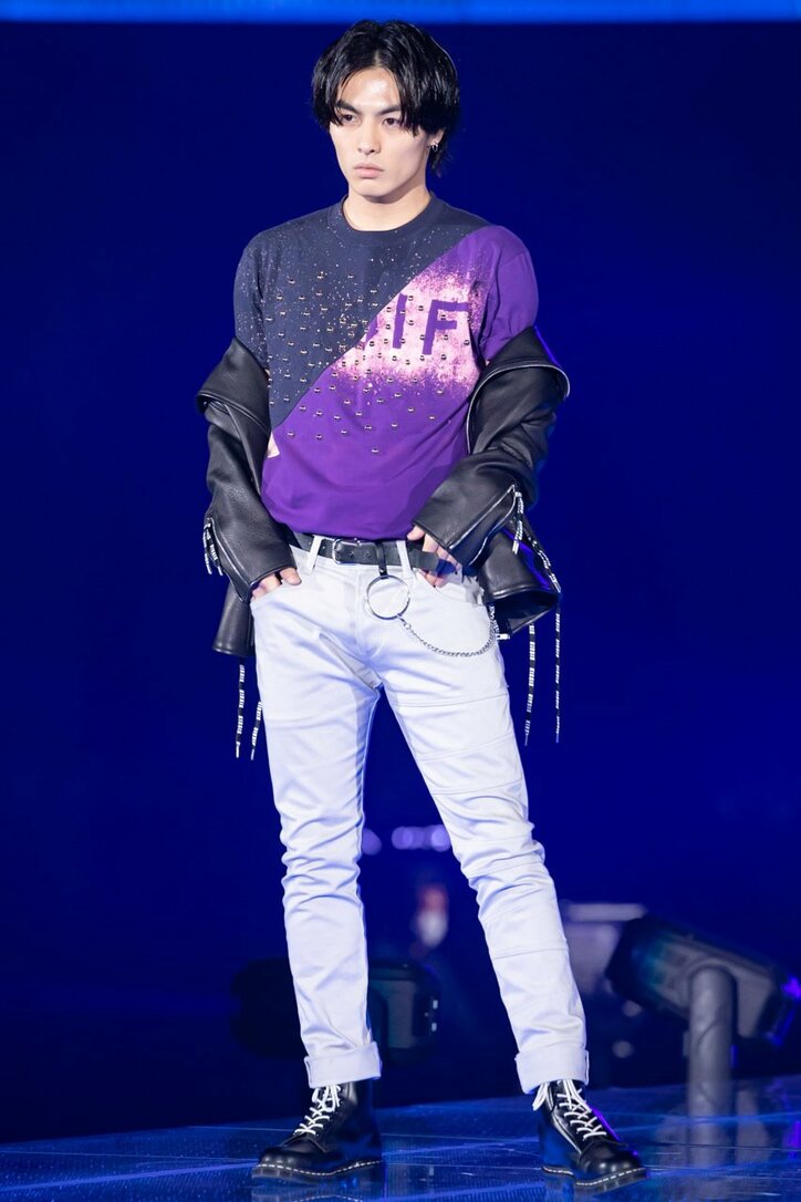 『月とオオカミちゃん』メンバー、TGCでハンドメイド服を初披露!サプライズの“赤い手紙”に衝撃が走る