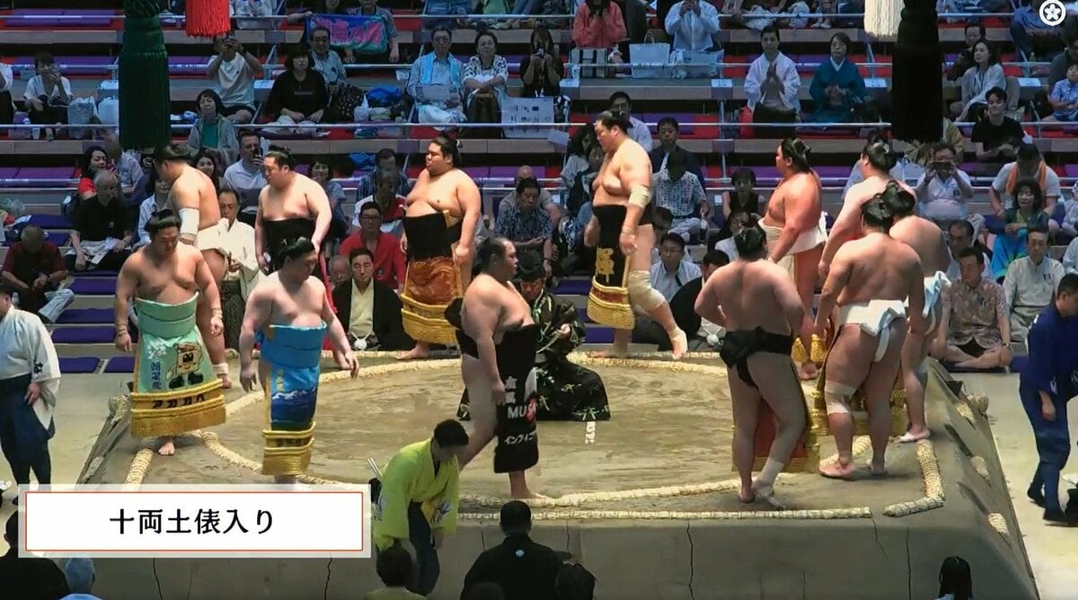 化粧まわしこわい」「夢に出てきそう」十両土俵入り、化粧まわしの