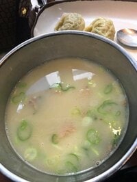 AHN MIKA『韓国2日目!漢方茶&ハチ?』