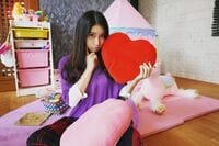 土屋太鳳のキュートな“ぶりっ子”姿を公開 「可愛すぎて爆発する」「とっても素敵」とファン悶絶