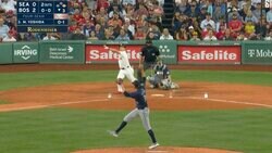 どこ投げてんだよ！ 吉田正尚、豪快アーチで“異変”が起きた…！？ ド真ん中に投げてしまった… 被弾した相手投手の様子がおかしくなる