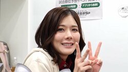 仲間の勝利にWピース！ほんわか雀士・高宮まり、控室で見せた極上の癒し笑顔にファン悶絶「まりしゃん可愛い」／麻雀・Mリーグ