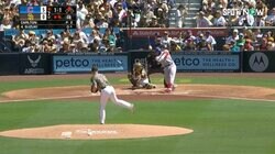 鈴木誠也、ライトへのヒット性の当たりをセカンドがジャンプ一番好捕　ヒットもぎ取られる