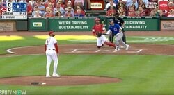 どこまで飛ばすんだよ！ カブス・鈴木誠也、打った瞬間“確信”の特大アーチがエグすぎる　放物線を描く大飛球にファン騒然「滞空時間長い」「ゴツいな…」