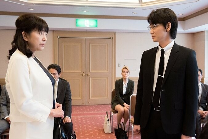 かたせ梨乃、“ハゲタカ”と対峙する傲慢な女社長に　「蛾のように飛び回らせていただきました（笑）」 2枚目