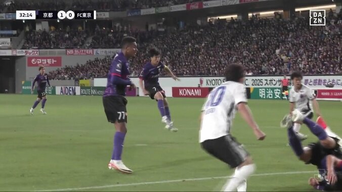 「なんで対策できない？」「ボーナスゲームすぎだろ」FC東京、セットプレーでの“簡単な失点”にサポーターから厳しい声「クロスから何回失点すれば気が済むんだ」 5枚目