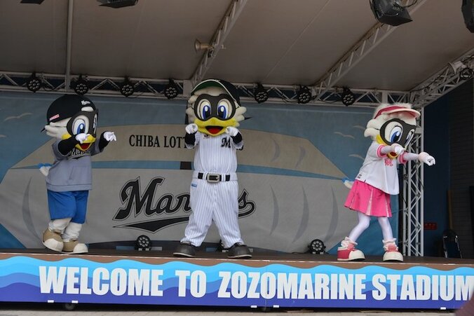 「インクレディブル・デー」が開幕！　真夏の千葉ロッテ戦を熱くする“インクレ・ヒーロー・ダンス”ショー開催 6枚目