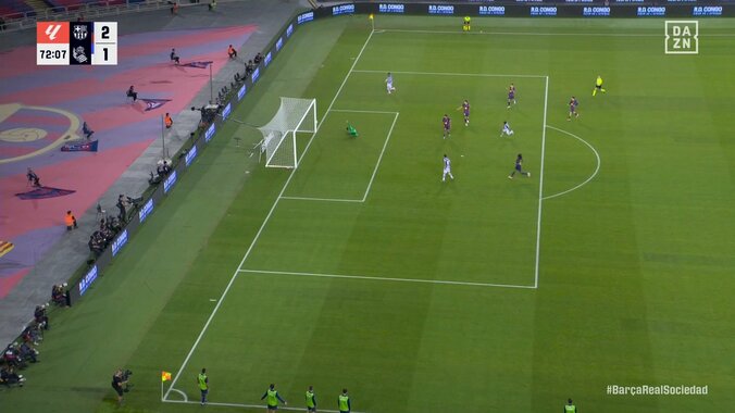 久保建英、浮き球パスでチャンスメイク→左足一閃の圧巻ミドル炸裂「ギアを上げてきた」ポスト直撃の強烈シュートに敵地騒然 4枚目