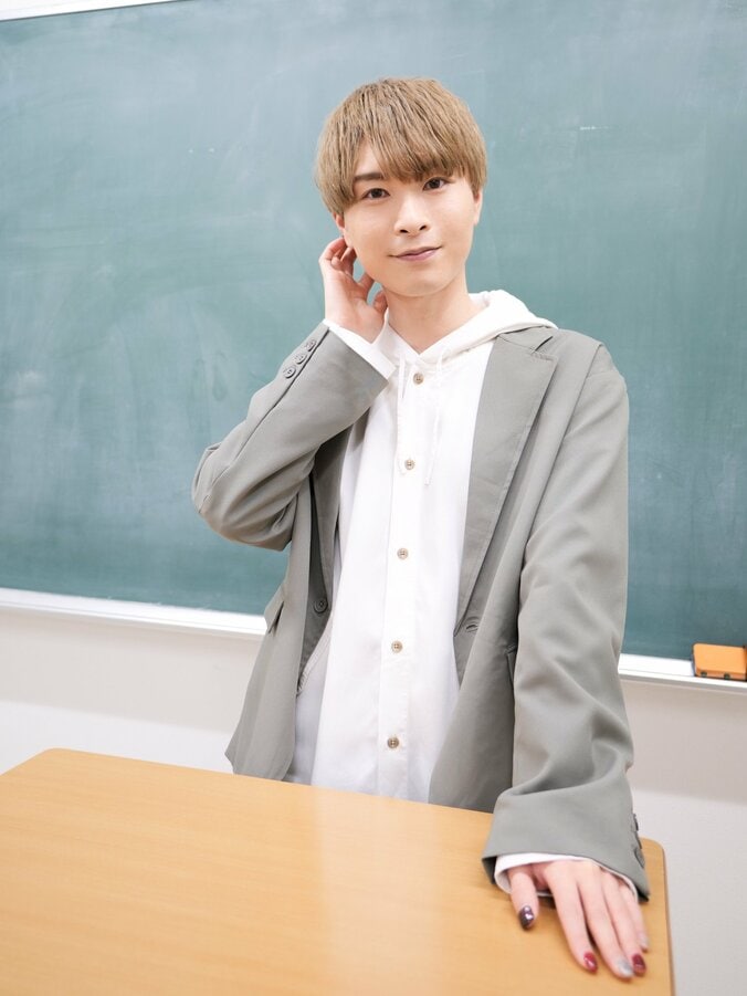 【写真・画像】「僕もドキドキしながらマイク前に立っていた」アニメ『灰原くんの強くて青春ニューゲーム』声優・上村祐翔インタビュー　2枚目