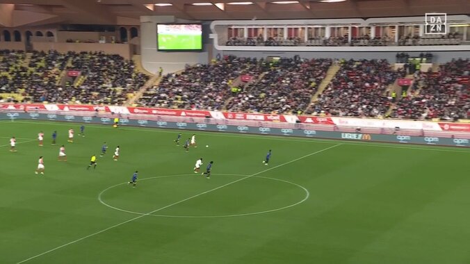 【映像】南野拓実、背後を通す圧巻ロングスルーパス炸裂の瞬間