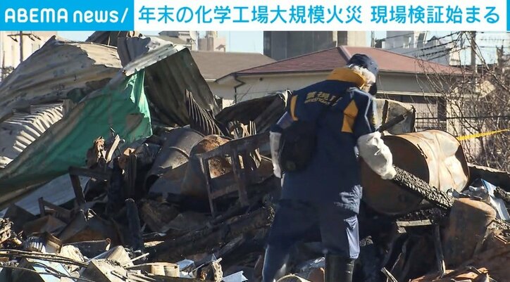 液体石鹸の加工工場で起きた大規模火災 警視庁が現場検証を開始、出火原因の特定を行う方針