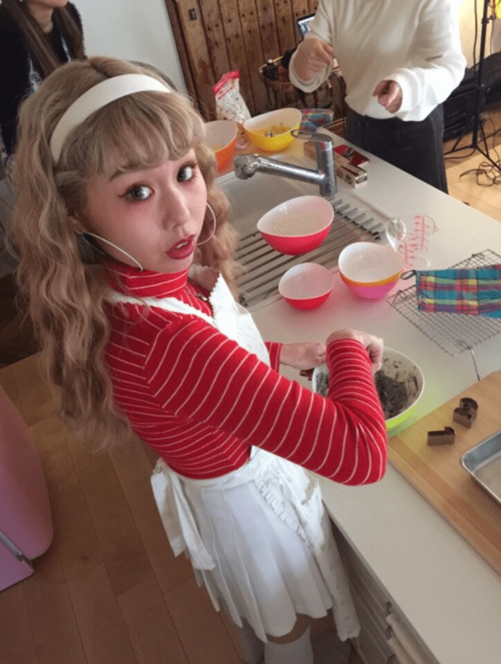 ぺこ、りゅうちぇるそっくりのアイシングクッキーを手作り