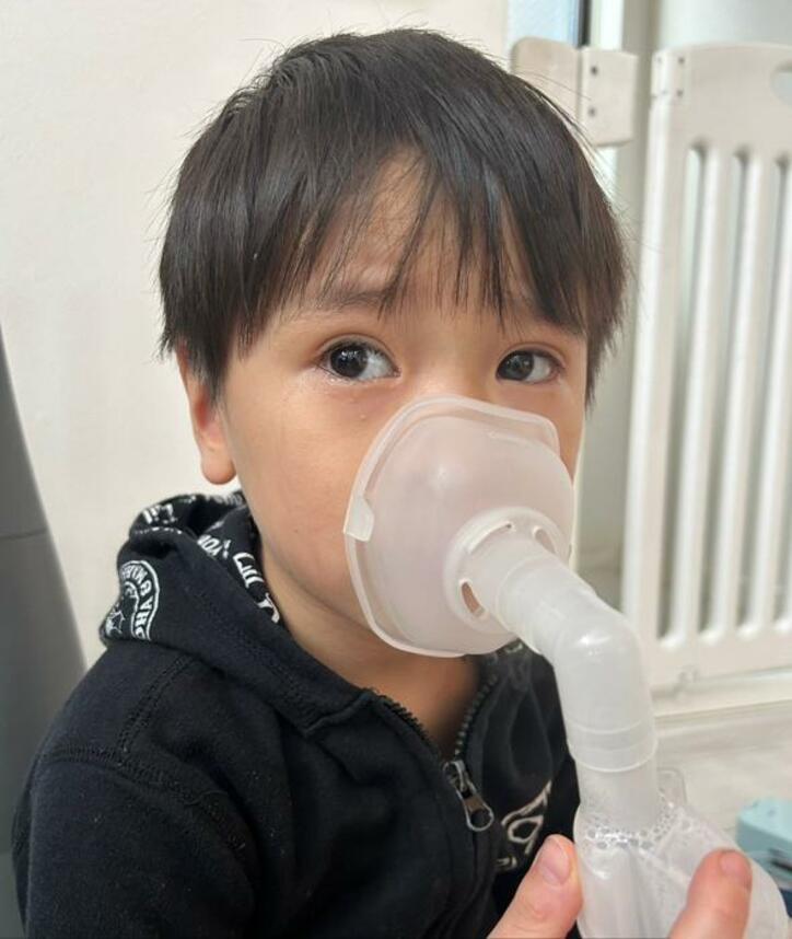  ココリコ・遠藤の妻、未だ咳が治らない次男の為に購入した吸入器の金額「毎日使うのは大変」 