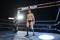 「石田純一ばりの…」米プロレス界で“最も危険な男”、まさかのファッションで登場「ショッピングモールにいるお父さん」大喜利状態に