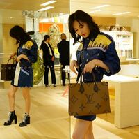 大政絢、“スラッと細くて長い”美脚ショットにファン歓喜「スタイル良すぎです」