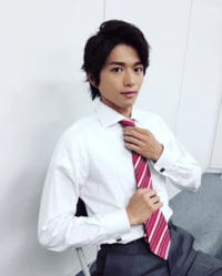 スーツが似合う人No.1？　白洲迅のネクスタ姿にファン悶絶