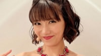 元AKB48 宮澤佐江(34) 貴重な水着ショットに反響「いままで見た中で一番セクシーなグラビア」
