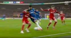 「疑ったヤツは謝罪すべき」「ざまあみろ！」報復タックル、因縁の相手に完全勝利… リバプール遠藤航が“神プレー”連発　公式「X」の投稿がバズって大反響