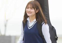 村重杏奈の17歳美人妹、美脚スラリな抜群スタイルで登場「お姉ちゃんに似てる！」の声『今日好き』ニャチャン編第1話