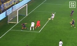 「ホラー映画だ！」鈴木彩艶の“危険な飛び出しミス”に現地メディア辛辣…「落ち着きがない」“カオス”を生んでしまった瞬間