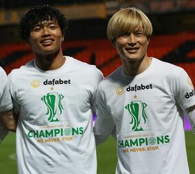 「２人とも選ばれる資格がある」ポステコグルー監督、古橋＆旗手のW杯落選に見解！「選出されていたら、インパクトを残せたはず」