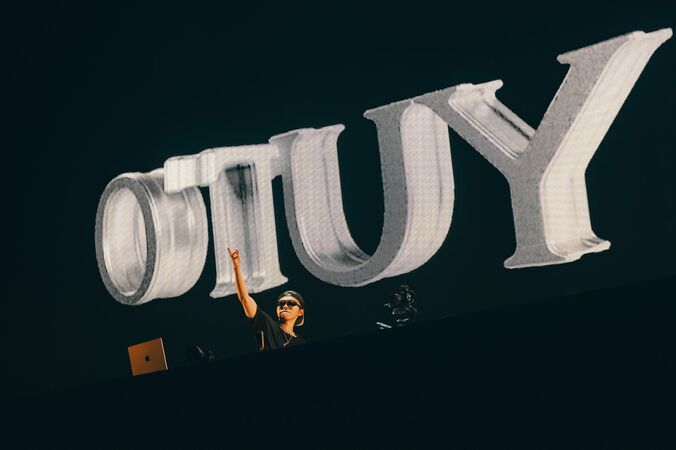 【写真・画像】『POP YOURS 2025』オフィシャルレポート ¥ellow Bucks、JJJをヘッドライナーに迎えて、最先端の多様なユースカルチャーを可視化　1枚目