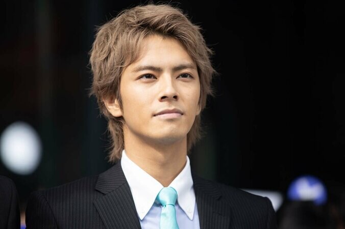 岡田健史、犬飼貴丈の印象は「プリウス」「すっと言葉を出してくださる」 7枚目