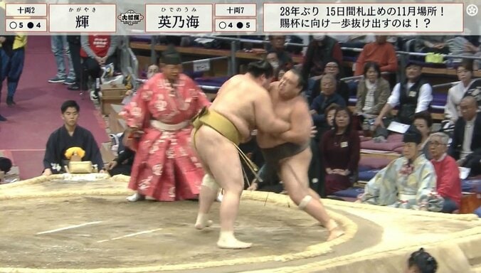 【写真・画像】そこから勝つんかい！ 片手一本で状況打開 力士のみなぎる執念と怪力に騒然「腕がやば」「肘大丈夫か」　1枚目