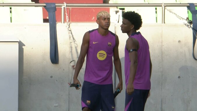 ラッシュフォードは“バルサ流チューブ練習”にまだ戸惑い？ ヤマルやペドリなどがヴィッセル神戸戦へ調整【来日バルサ】 4枚目