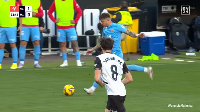 【映像】浅野拓磨、ピンポイントクロスにダイビングヘッドで合わせた瞬間