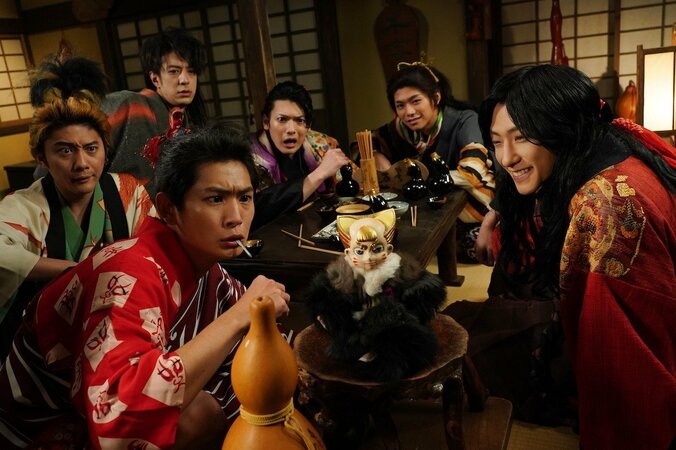 鈴木拡樹・安井謙太郎・崎山つばさ・鈴木絢音ら大集結『死神遣いの事件帖 -傀儡夜曲-』場面写真 8枚目