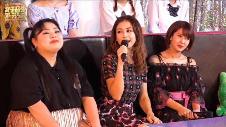 BENI「全部にやられた」と絶賛！ 天性の歌声を持つ女子高生