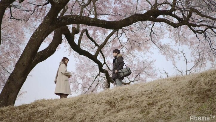 好きだった幼馴染に不倫の過去を知られ…佐野勇斗と飯豊まりえの“すれ違い”が切ない 「僕だけが17歳の世界で」