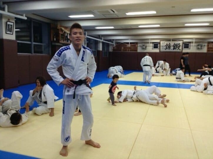 総合格闘家・青木真也の「ギャラ事情」　スポーツ選手は高額？