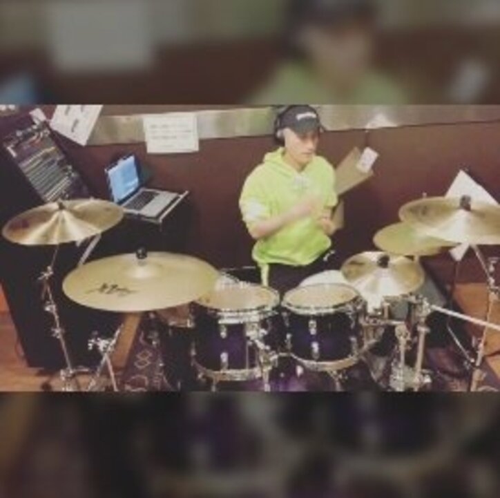 Nosuke、ドラムを演奏している動画を公開「カッコ良すぎ」「はんぱない」の声
