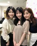 横山由依、前田敦子＆田中みな実との3ショットに「豪華な写真！」「三姉妹みたいですね」の声