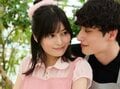 奇跡のマシュマロボディを誇る27歳清純派女優、華奢なエプロン姿にイケメンモデルがメロメロ「写真集できる」