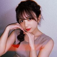 ラスアイ長月翠、ラプンツェル風のヘアアレンジショットを公開「みーたん姫美しすぎ」と反響