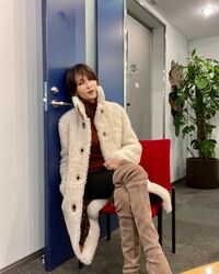 工藤静香のクリスマス感漂う“シック”なコーデに「モコモコ可愛い」「今日も素敵です」と称賛の声