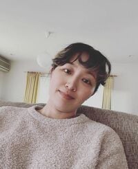 丸山桂里奈『昨晩は偏頭痛がイレギュラーにきてしまいました。』