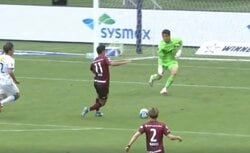 「めっちゃ速い」鹿島の守護神・早川友基、爆速スピード→“鉄壁ブロック”「コースがない」「点が入る気がしない」驚異の判断力と飛び出しでビッグセーブ